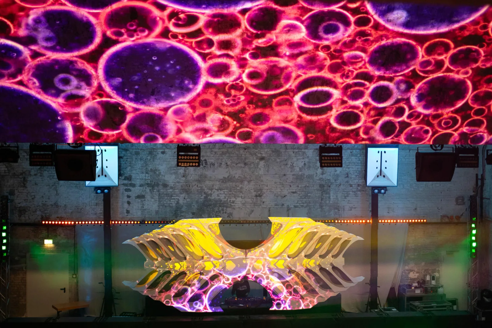 Source documentation from TRYP Expo x Mo:Dem Teaser.