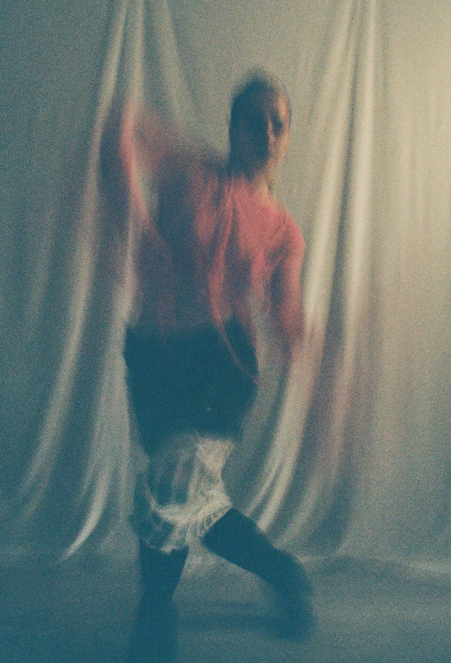 Editorial fashion portrait from Analog gurl in a digital wurld.