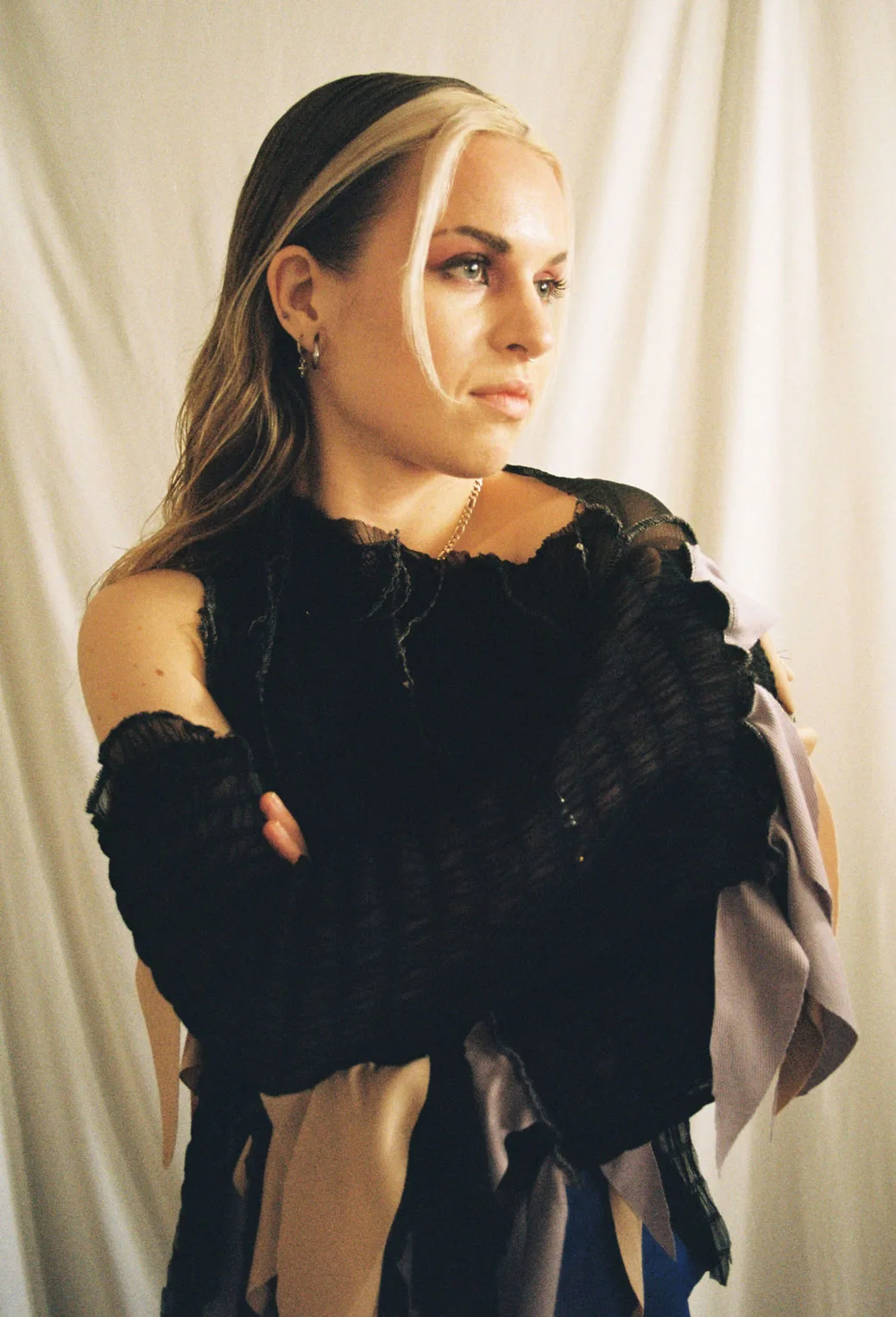 Editorial fashion portrait from Analog gurl in a digital wurld.